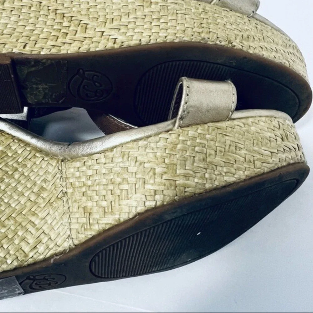 LUCKY BRAND Lovell Gold‎ Espadrille T-Strap Wedge Size 6/36M